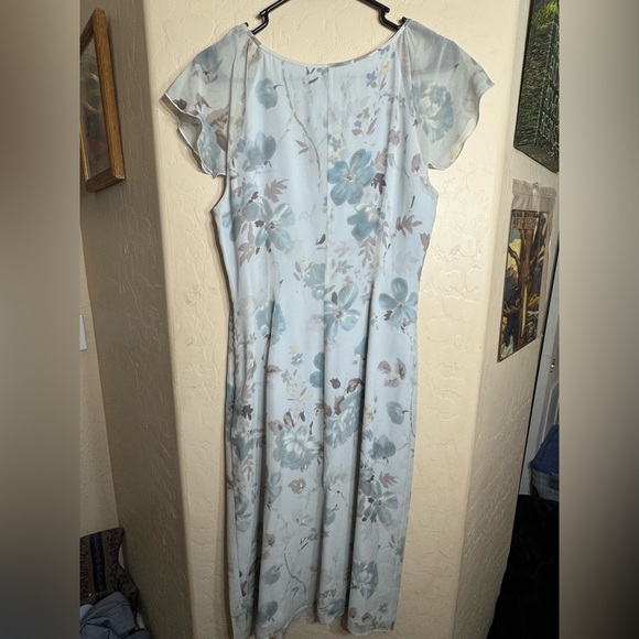 Max Mara Pura Seta 100% Silk Floral Midi Dress Made in Italy IT 38 US 6 - Picture 2 of 7